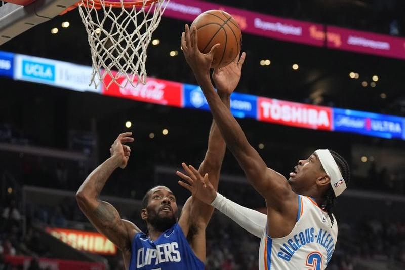 未来可期！NBA官方晒状元弗拉格与榜眼哈珀选秀同框握手照